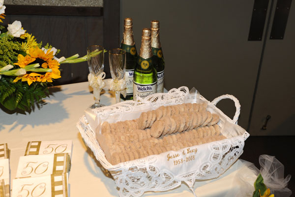 Mom&Dad50th186